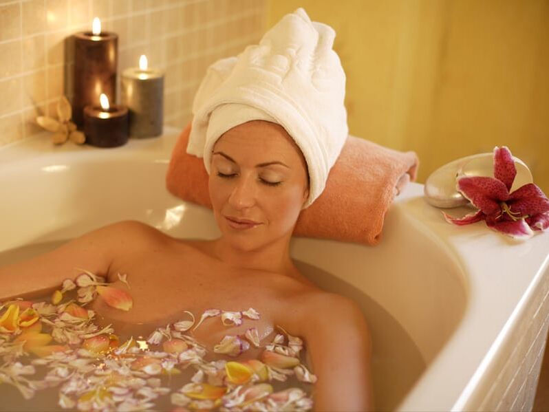 Therapeutic bath to relieve the symptoms of varicose veins in the legs